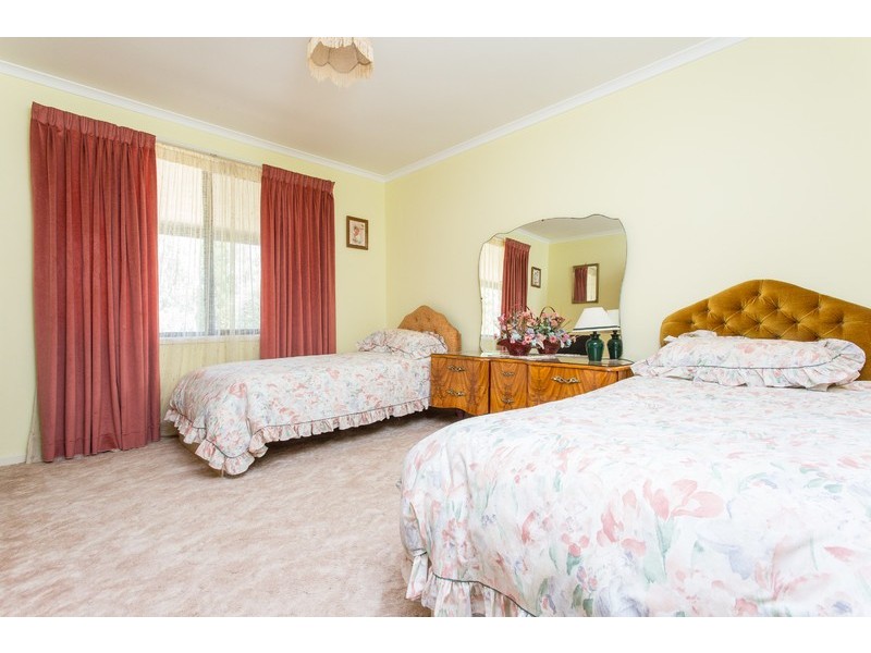 10 Warrens Corner Road, Cooma NSW 2630
