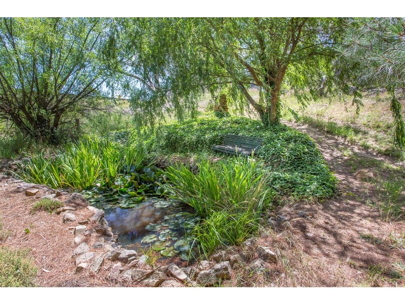 10 Warrens Corner Road, Cooma NSW 2630