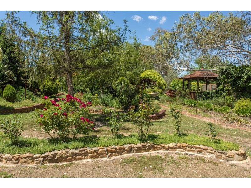 10 Warrens Corner Road, Cooma NSW 2630