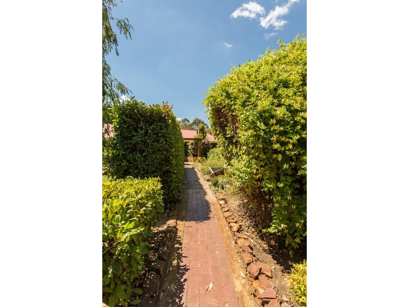 10 Warrens Corner Road, Cooma NSW 2630