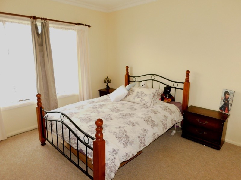 75 Bent Street, Cooma NSW 2630