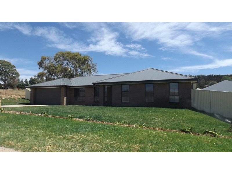 12/3 John Fraser Drive, Cooma NSW 2630