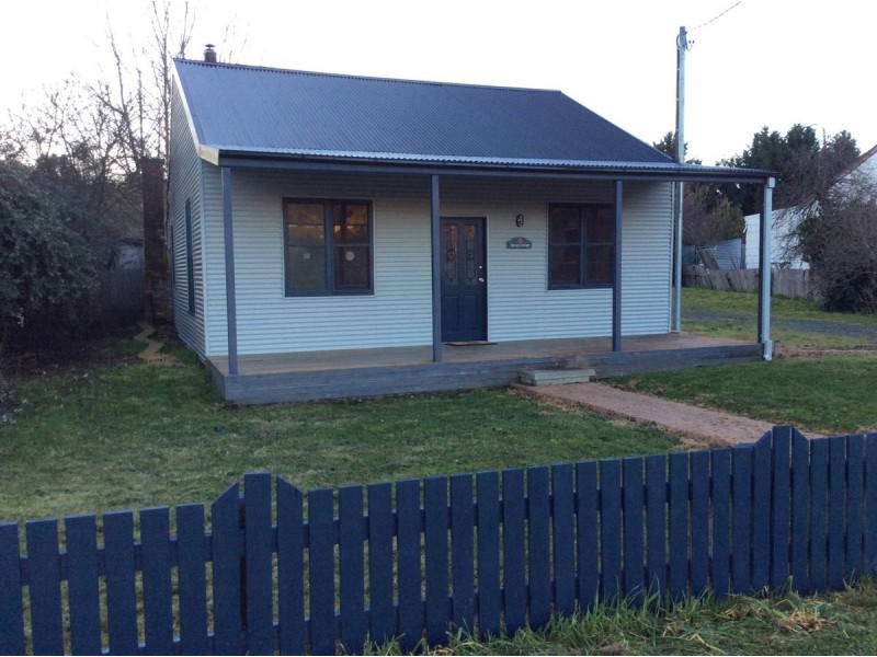5 High Street, Bombala NSW 2632