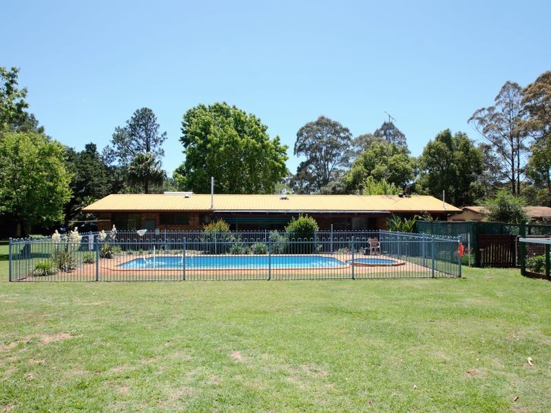 45 Highfields Rd, Highfields QLD 4352