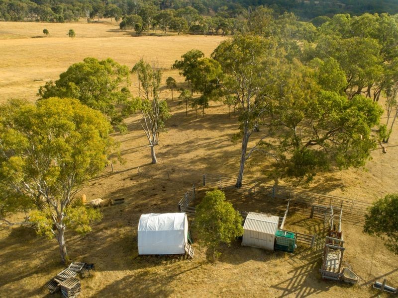 281 Robinson Road, Geham QLD 4352