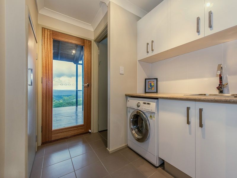 37 Berghofer Drive, Withcott QLD 4352