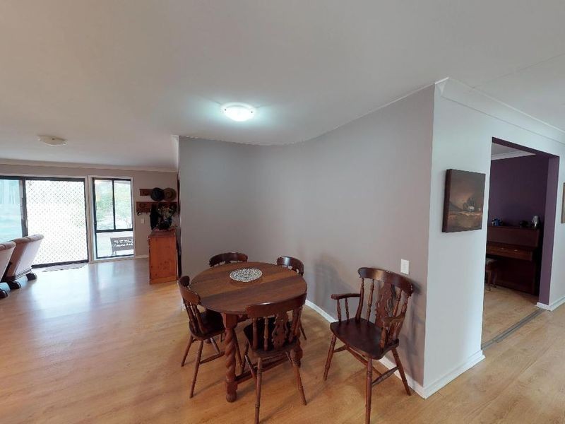 3 Lewis Court, Lockyer Waters QLD 4311