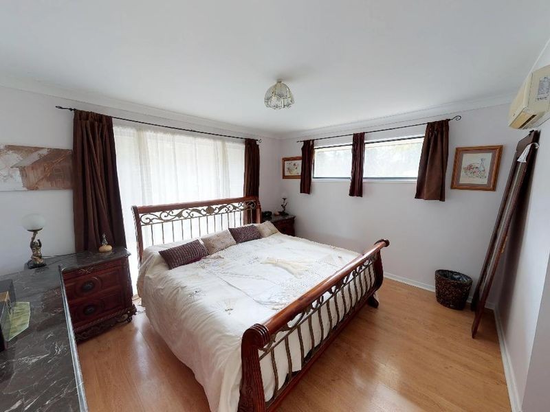 3 Lewis Court, Lockyer Waters QLD 4311