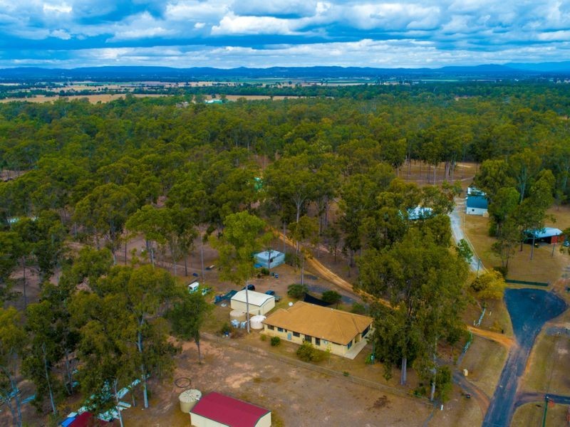 3 Lewis Court, Lockyer Waters QLD 4311