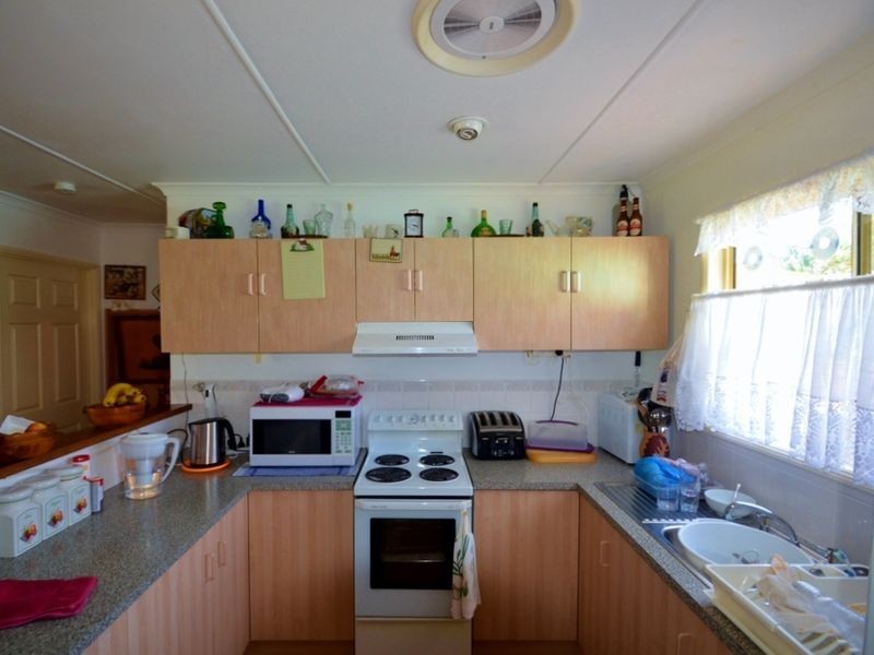 37 King Road, Maidenwell QLD 4615