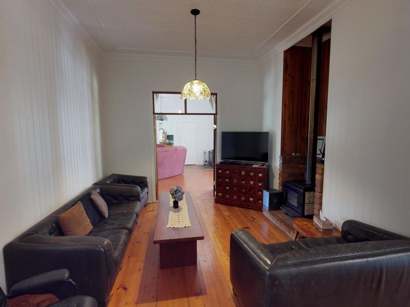 84 Palmtree Road, Ravensbourne QLD 4352