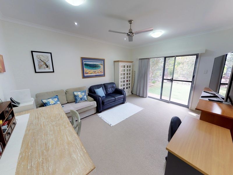 48 Essex Court, Mount Hallen QLD 4312