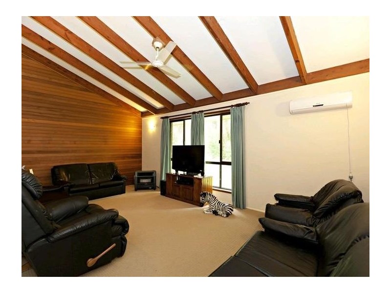 240 Rutters Road, Elimbah QLD 4516