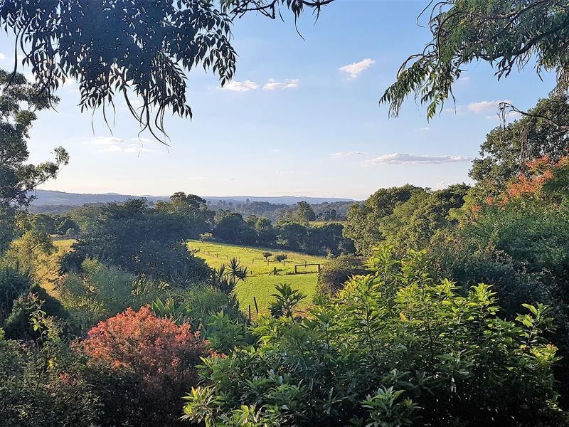 24 Schwager Road, Ravensbourne QLD 4352