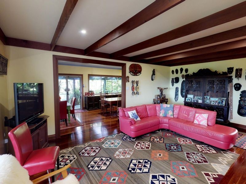 24 Schwager Road, Ravensbourne QLD 4352