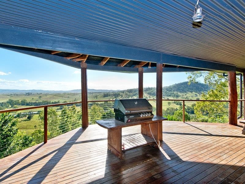 424 Mount Kilcoy Road, Mount Kilcoy QLD 4515