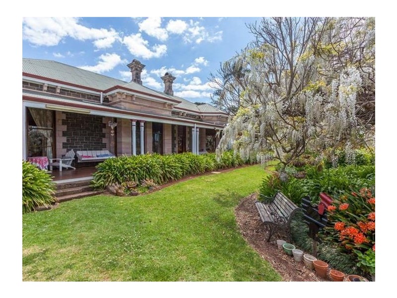 8 Panda Street, Harristown QLD 4350