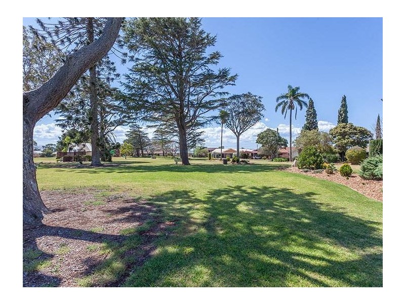 8 Panda Street, Harristown QLD 4350