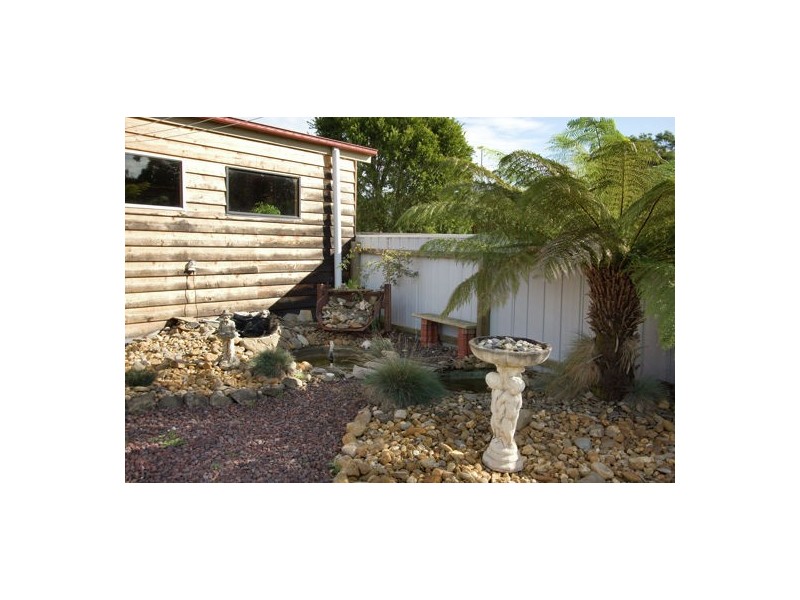 17 Cook Road, Longwarry VIC 3816