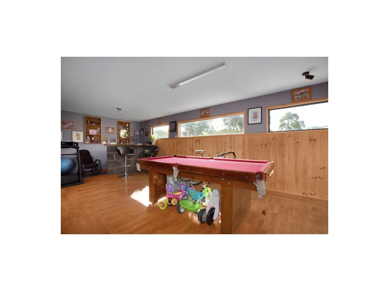 17 Cook Road, Longwarry VIC 3816
