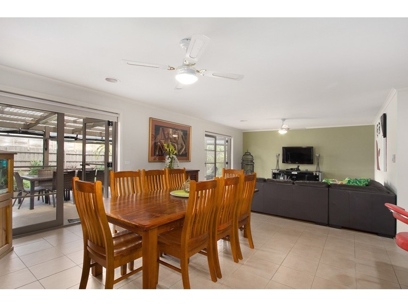 9 Oak Avenue, Longwarry VIC 3816