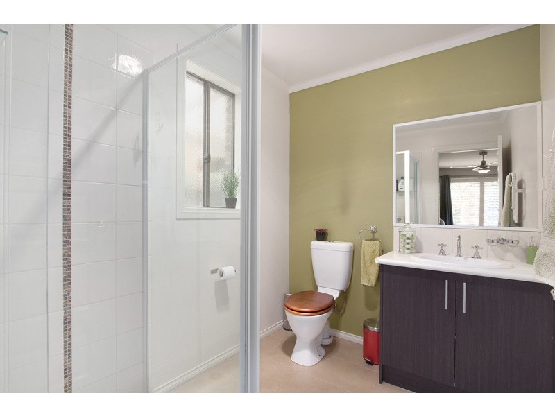 9 Oak Avenue, Longwarry VIC 3816