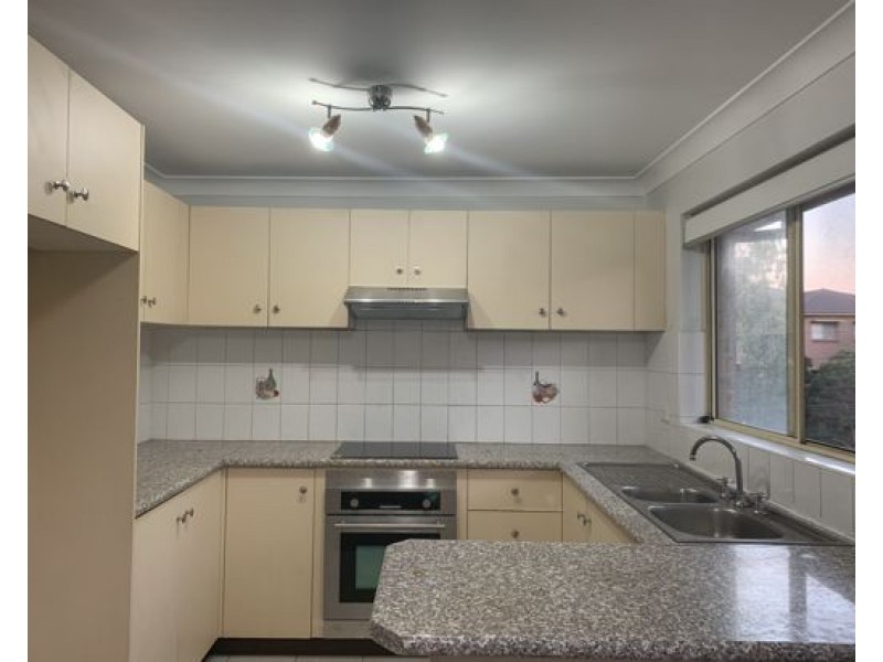 6 77 Clyde St, Guildford NSW 2161