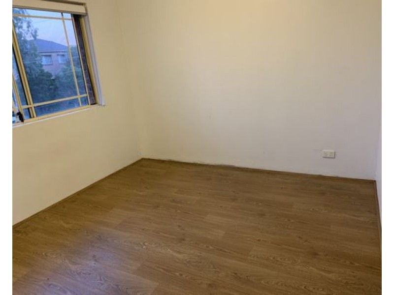 6 77 Clyde St, Guildford NSW 2161