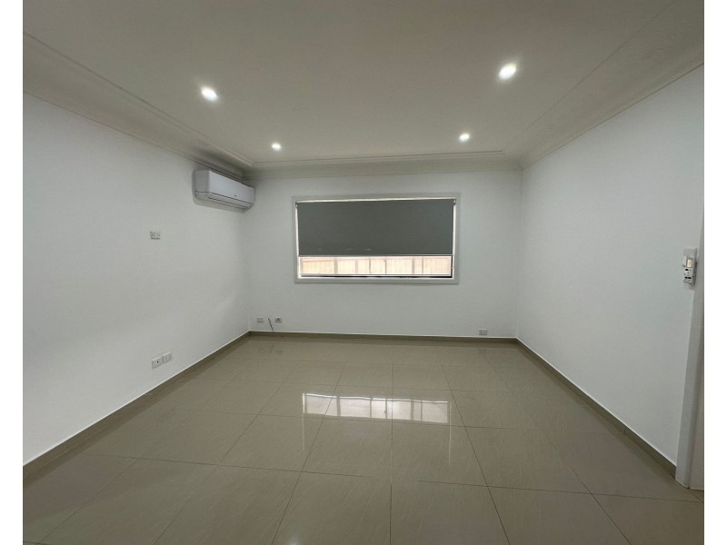 110 Orchardleigh St, Old Guildford NSW 2161