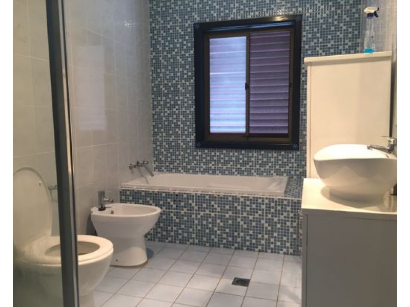 12 McCredie Rd, Guildford West NSW 2161