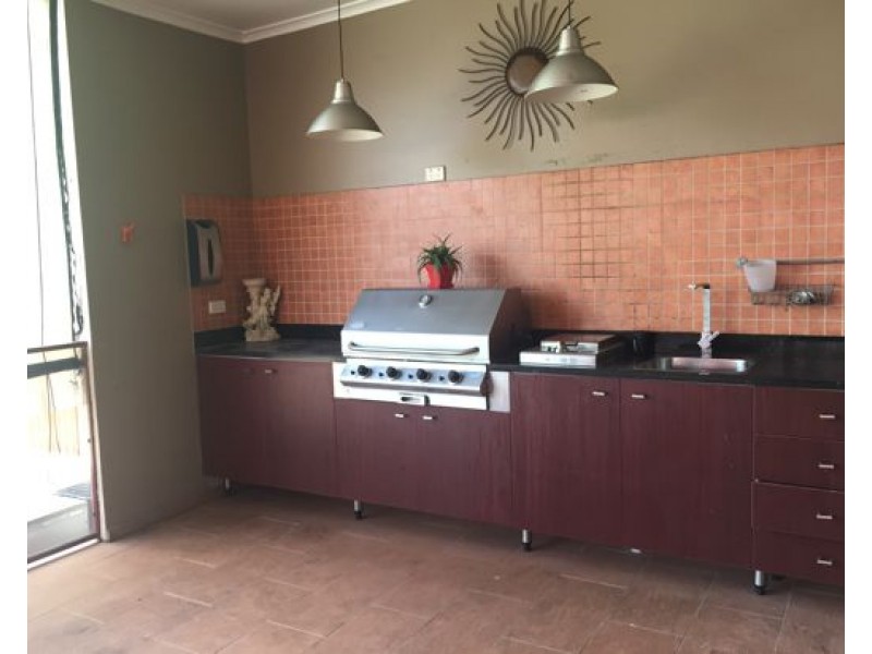 12 McCredie Rd, Guildford West NSW 2161