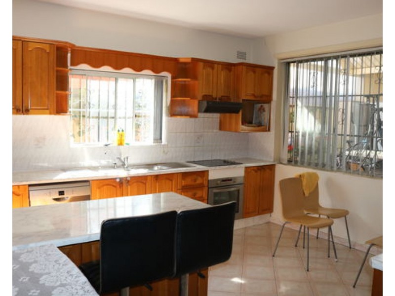 13 Shannon Ave, Merrylands NSW 2160