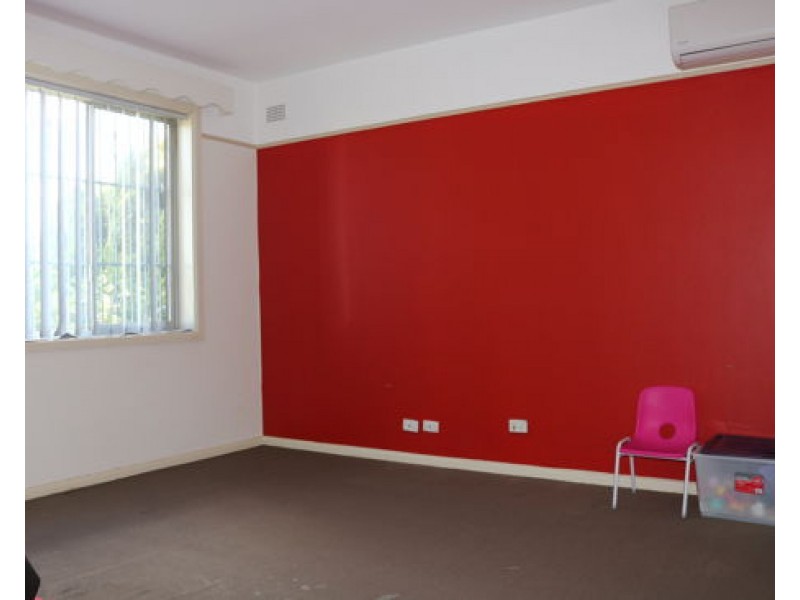 13 Shannon Ave, Merrylands NSW 2160