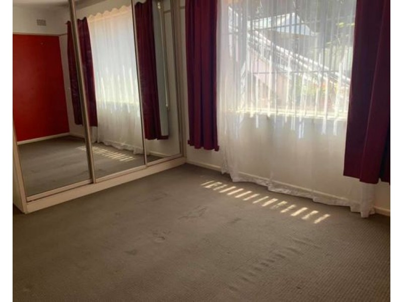 13 Shannon Ave, Merrylands NSW 2160