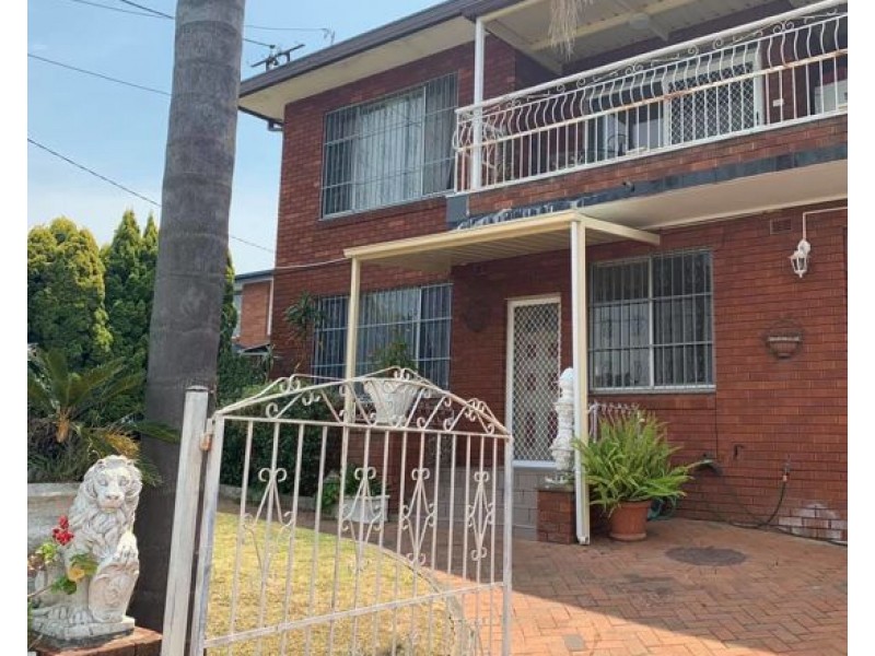 13 Shannon Ave, Merrylands NSW 2160