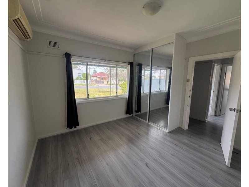 15 Johnstone street, Guildford West NSW 2161