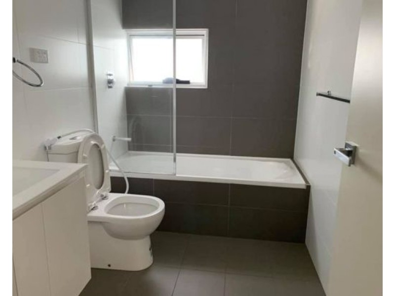 3/2-8 Wayman Pl, Merrylands NSW 2160