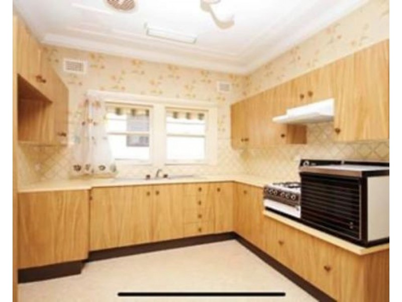 3 james st, Blakehurst NSW 2221