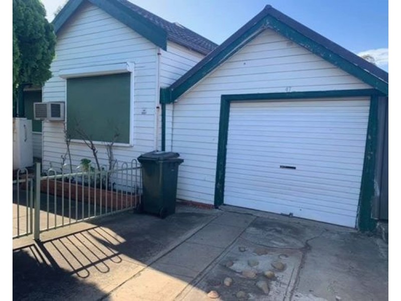 47 Woodville Road, Granville NSW 2142