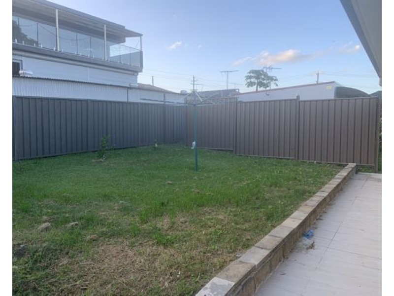 9A Noelene Street, Fairfield West NSW 2165