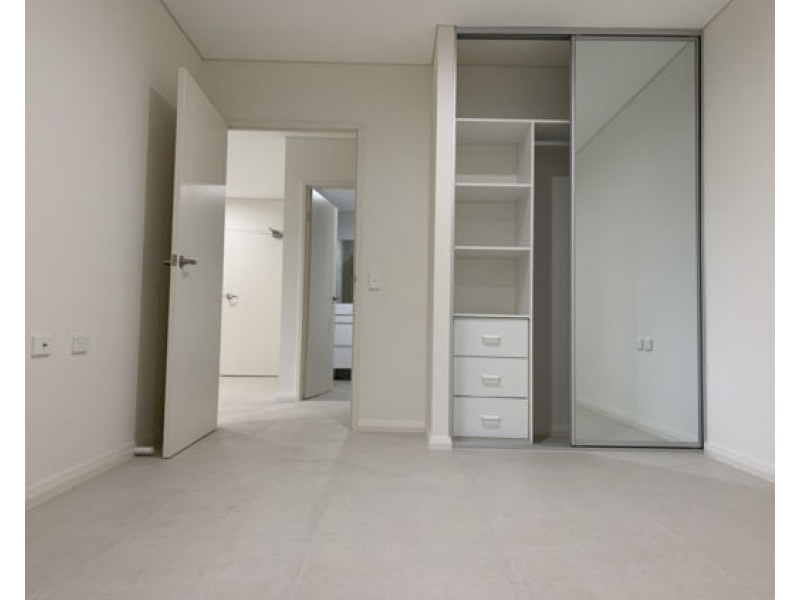 14/2 Burbang crescent, Rydalmere NSW 2116