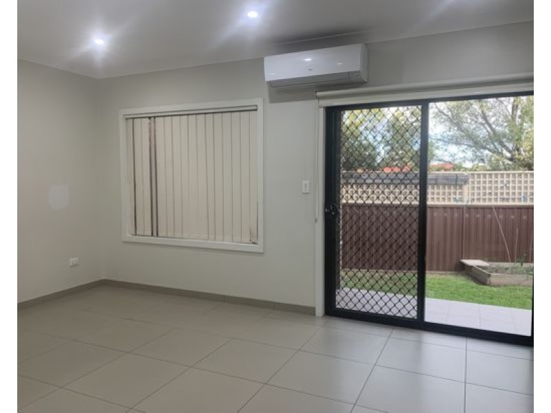 203 a Fowler rd, Guildford NSW 2161