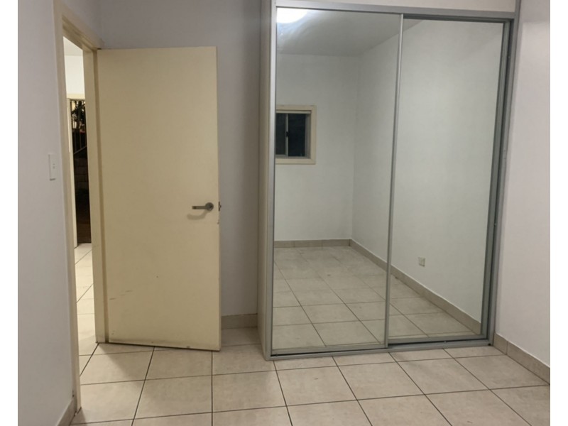 17b hilltop rd merrylands, Merrylands NSW 2160