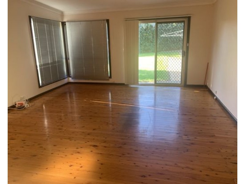 11 essington st, Wentworthville NSW 2145