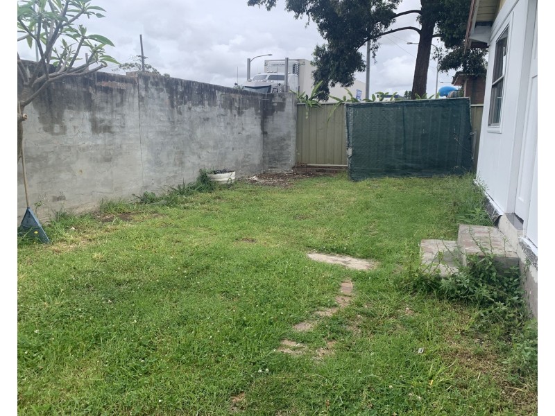 108a Woodville rd, Granville NSW 2142