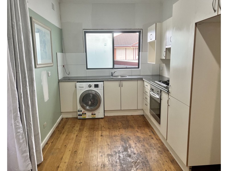 65b Burnett st, Merrylands NSW 2160