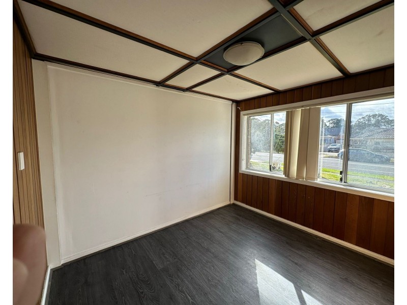 84 Paton st, Merrylands West NSW 2160