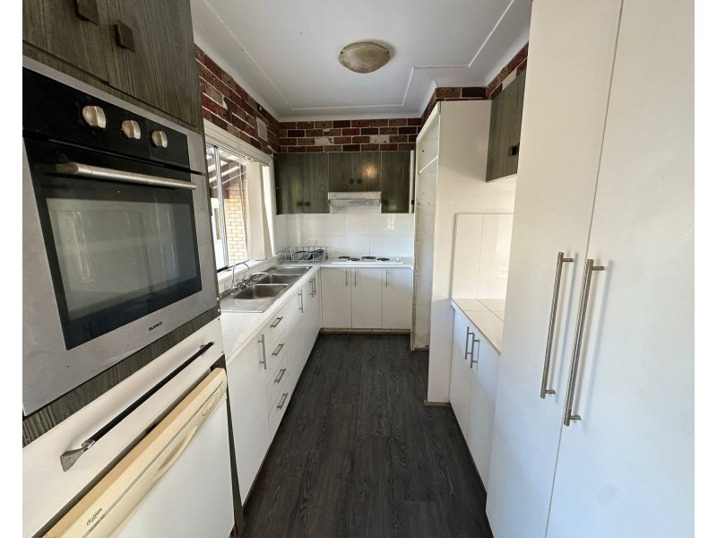 84 Paton st, Merrylands West NSW 2160