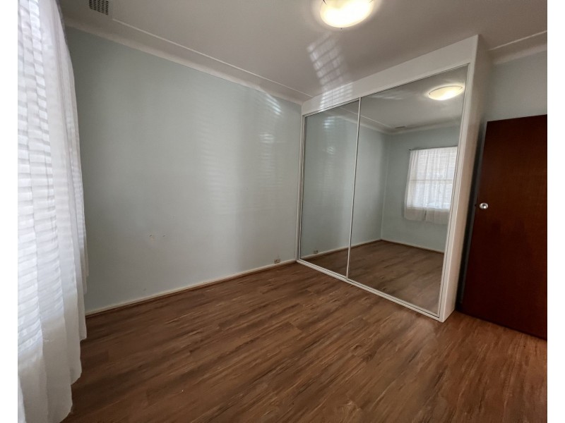 6 Wyreema street, Merrylands NSW 2160