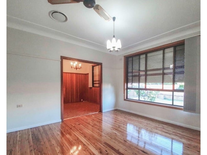 2 Bregolail street, Northmead NSW 2152